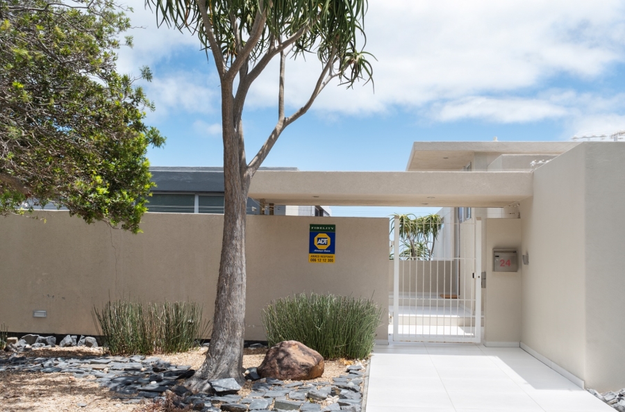 To Let 3 Bedroom Property for Rent in Camps Bay Western Cape